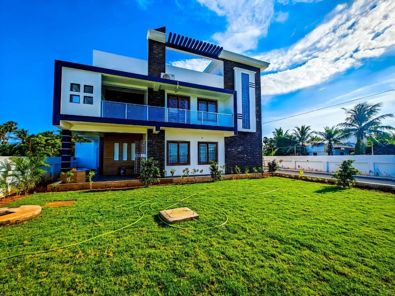 Rini Resort Madrás Exterior foto